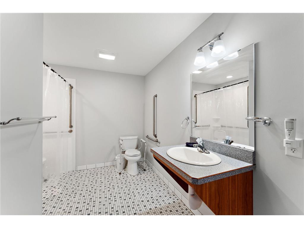 438 Wildwood Road Mahtomedi MN 55115 7026876 image28