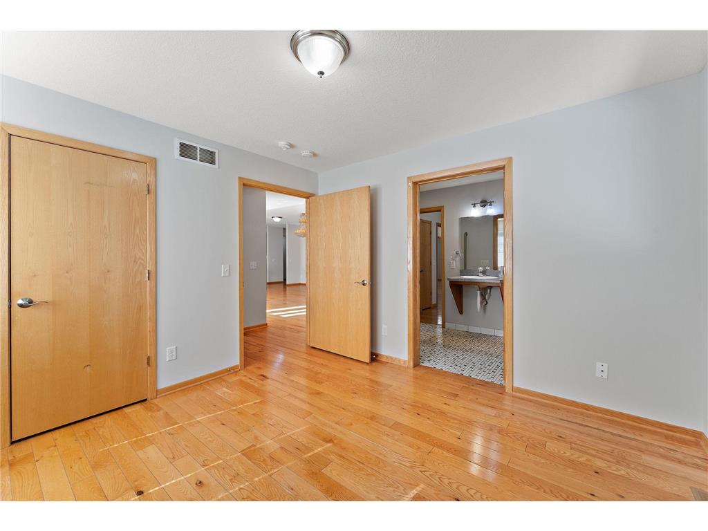 438 Wildwood Road Mahtomedi MN 55115 7026876 image34