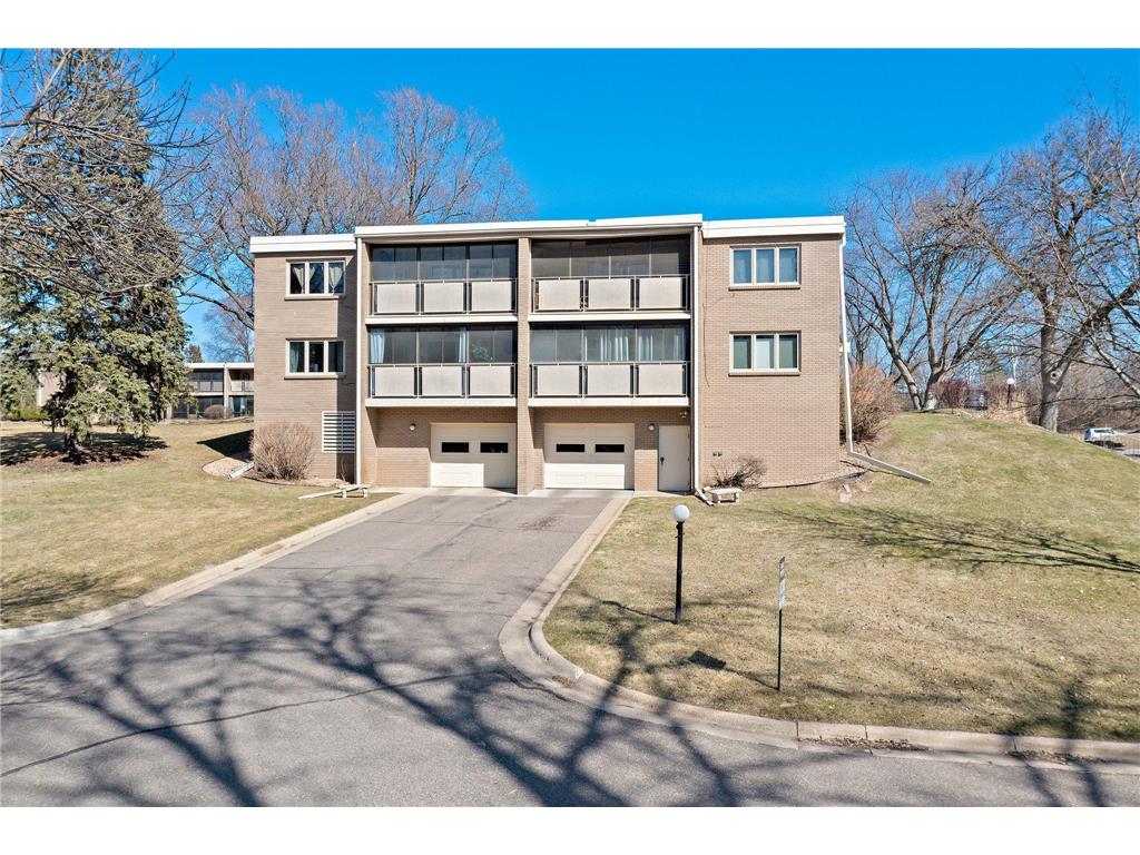 4380 Brookside Court #103 Edina MN 55436 7002701 image16