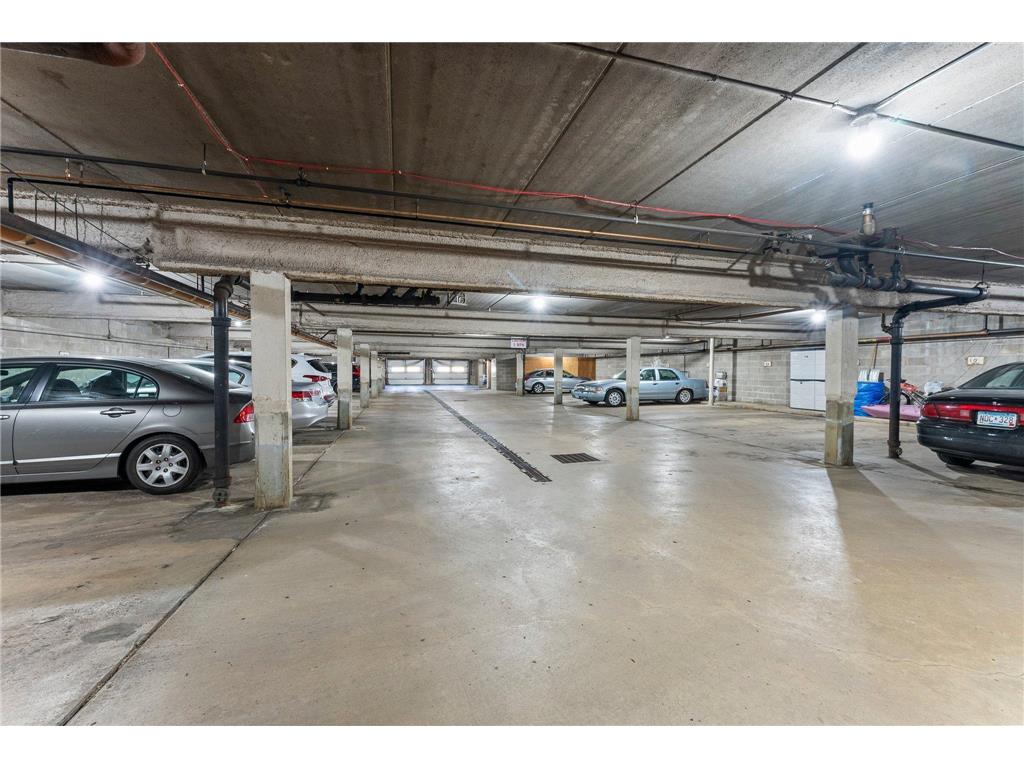 4380 Brookside Court #103 Edina MN 55436 7002701 image17