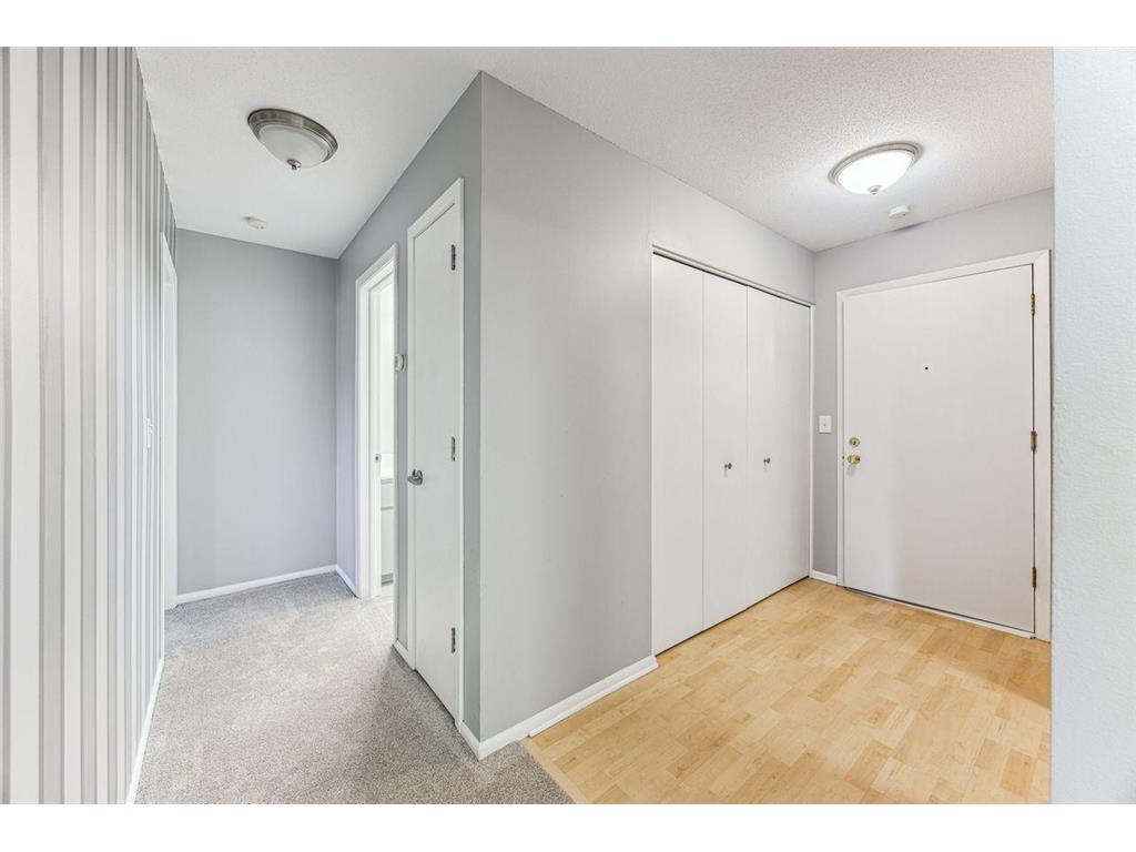 4380 Brookside Court #116 Edina MN 55436 6788694 image10