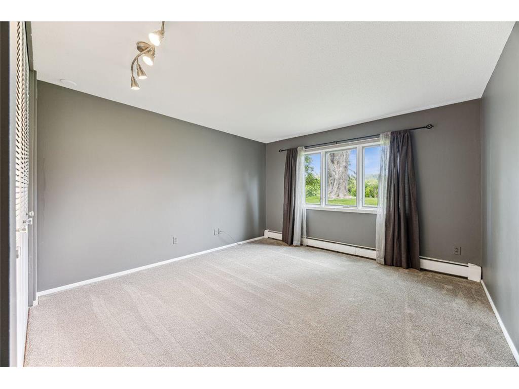 4380 Brookside Court #116 Edina MN 55436 6788694 image18