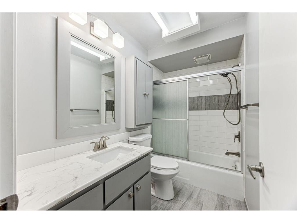 4380 Brookside Court #116 Edina MN 55436 6788694 image9