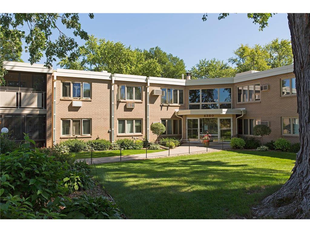 4380 Brookside Court #116 Edina MN 55436 7066002 image2