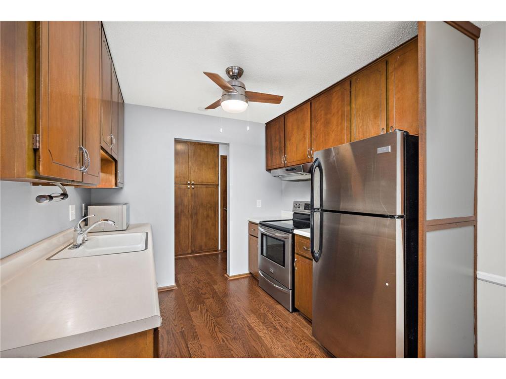 4380 Brookside Court #205 Edina MN 55436 7067933 image13