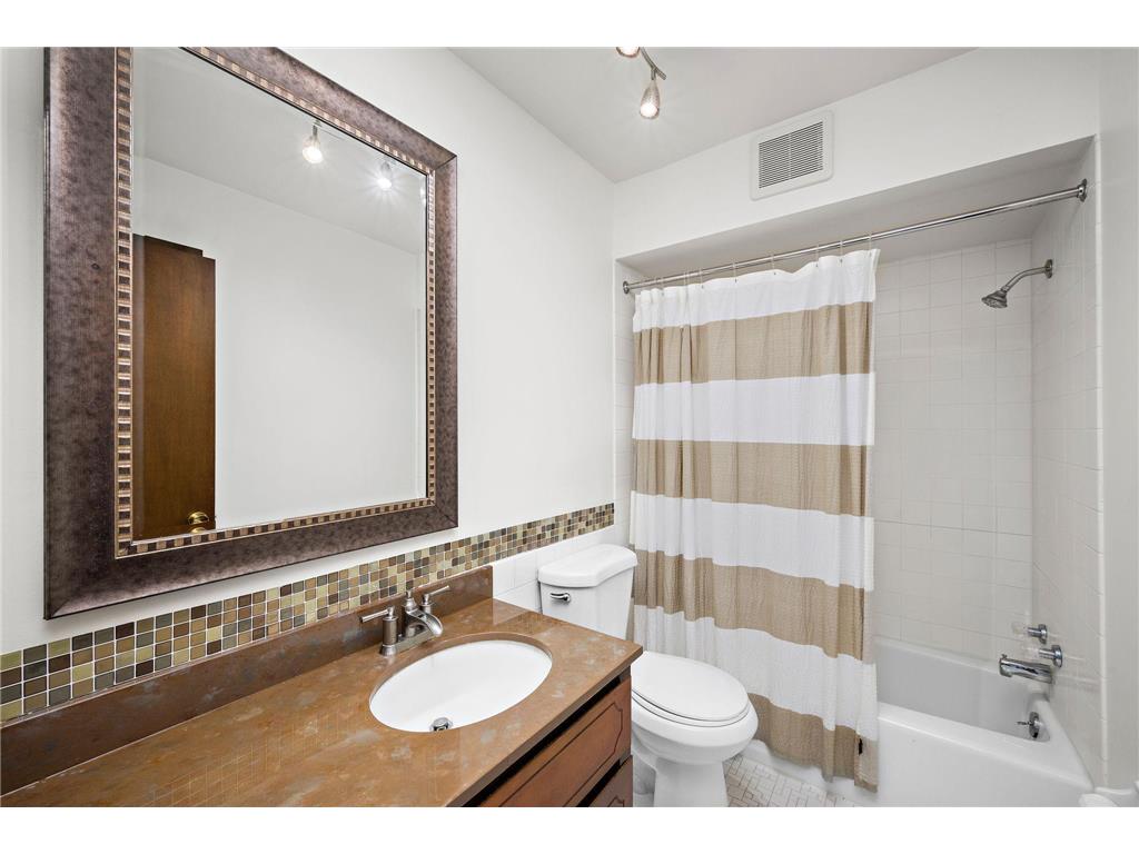 4380 Brookside Court #205 Edina MN 55436 7067933 image15
