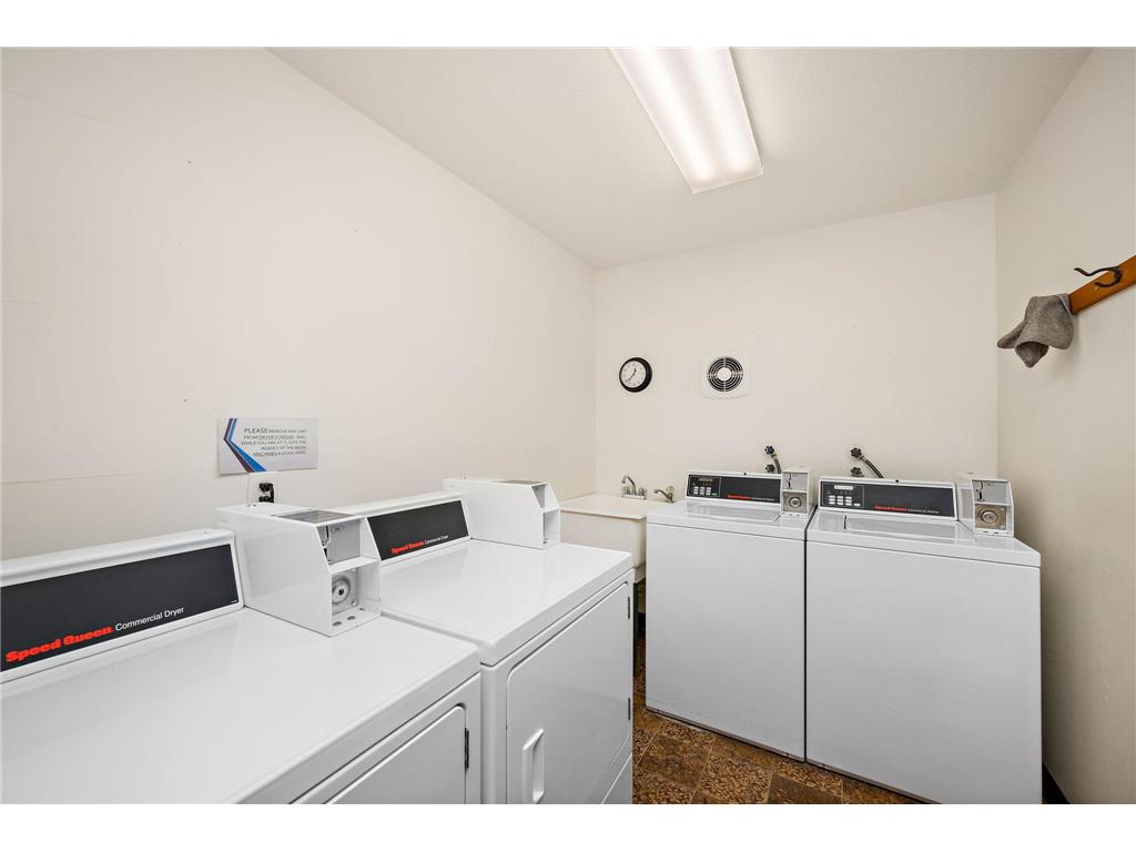4380 Brookside Court #205 Edina MN 55436 7067933 image21