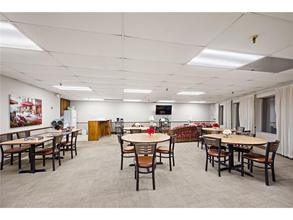 4380 Brookside Court #205 Edina MN 55436 7067933 image24