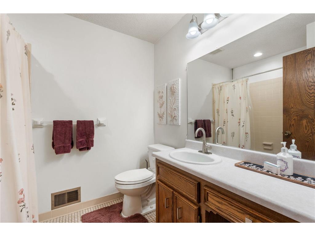 4382 Metcalf Drive Eagan MN 55122 7081298 image19