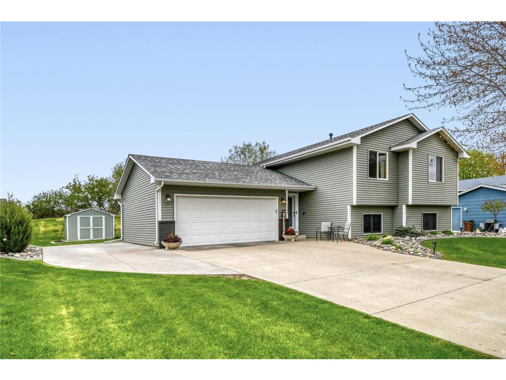 4385 Hamlet Avenue N Oakdale MN 55128 7069739 image1