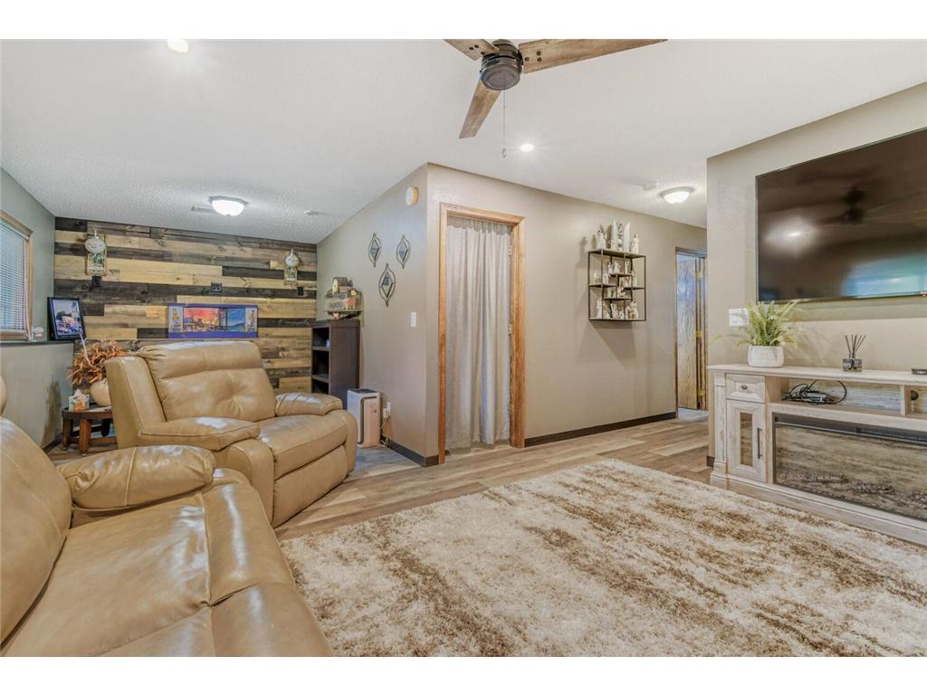 4385 Hamlet Avenue N Oakdale MN 55128 7069739 image17