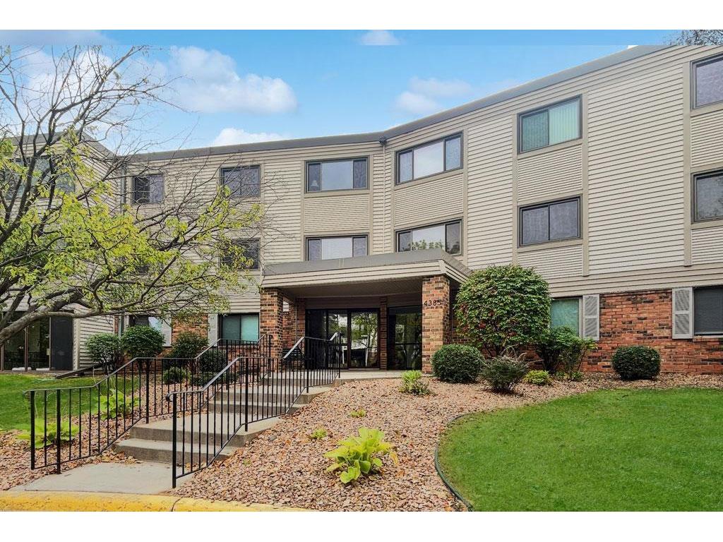 4385 Trenton Lane N #112 Plymouth MN 55442 6611706 image1