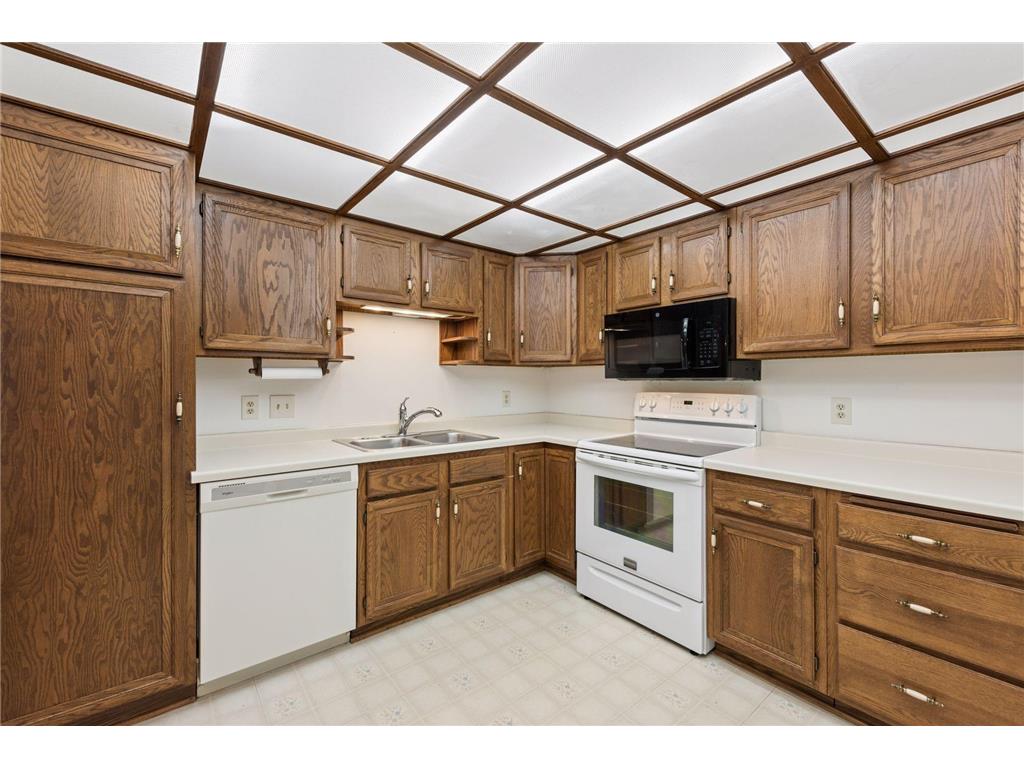 4385 Trenton Lane N #312 Plymouth MN 55442 7027299 image3