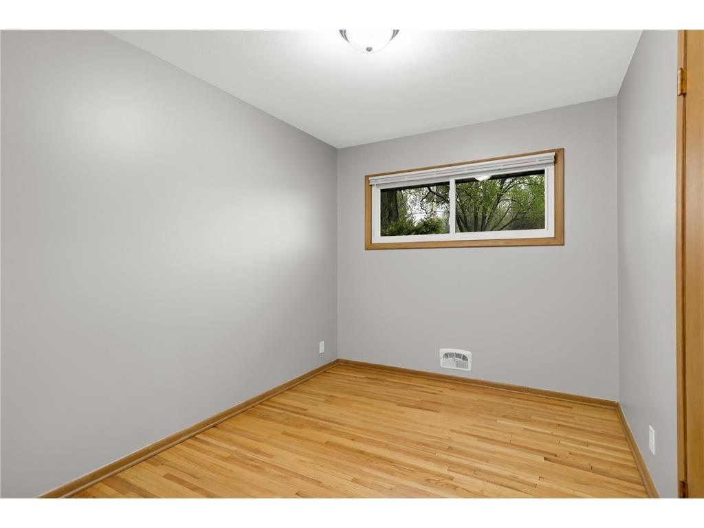 4389 Hodgson Road Shoreview MN 55126 7021610 image15