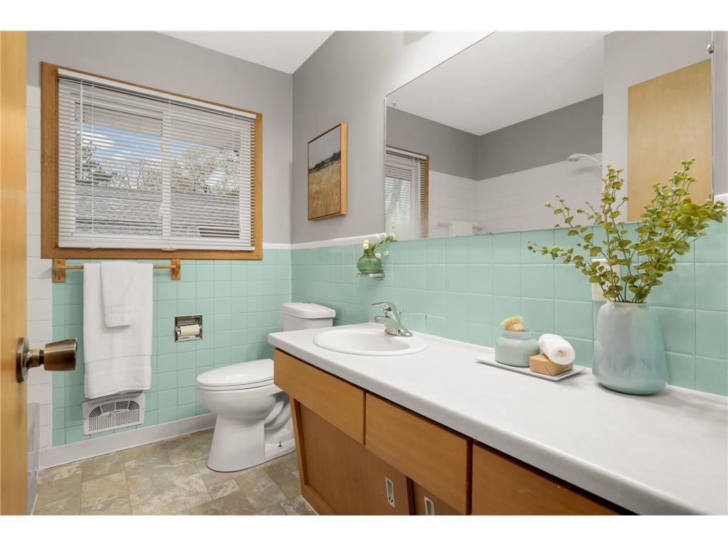 4389 Hodgson Road Shoreview MN 55126 7021610 image16