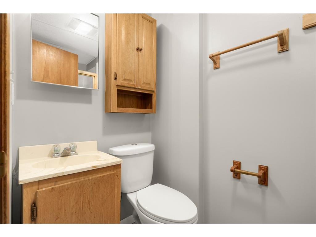 4389 Hodgson Road Shoreview MN 55126 7021610 image21