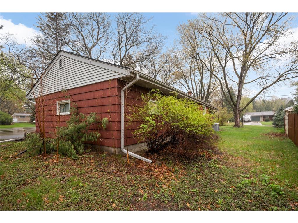 4389 Hodgson Road Shoreview MN 55126 7021610 image27