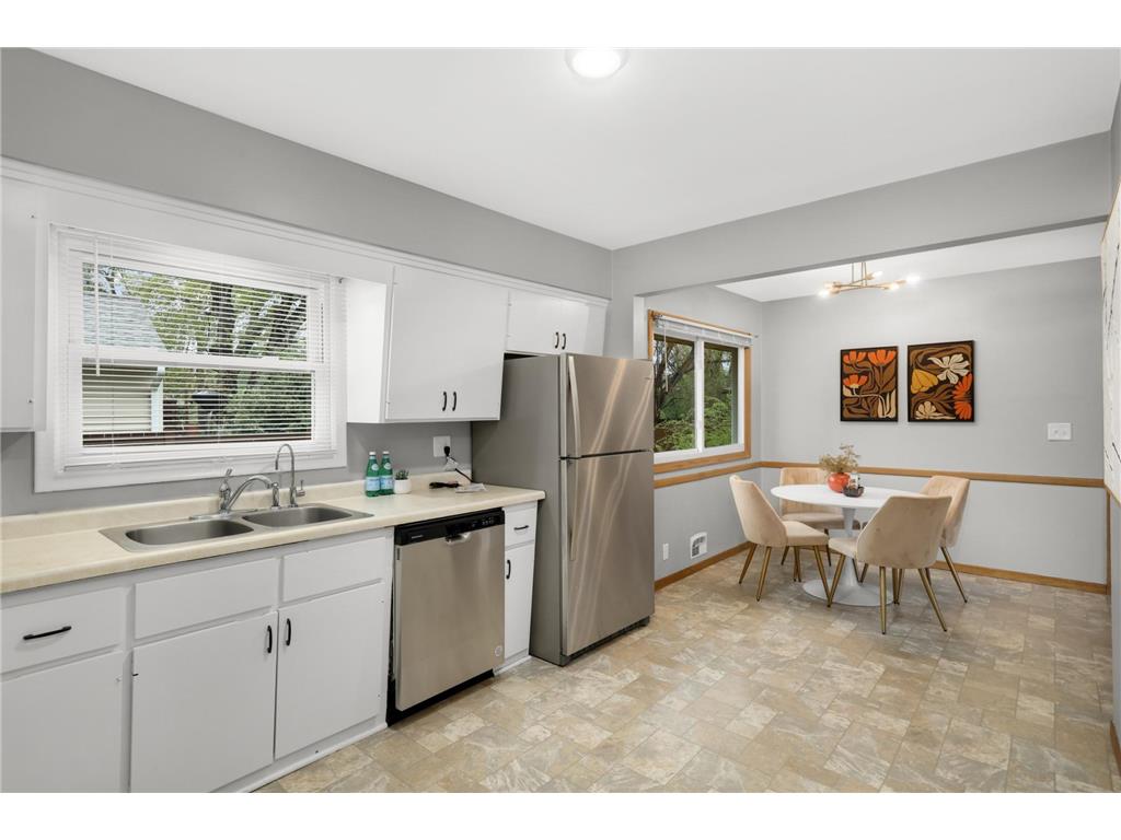 4389 Hodgson Road Shoreview MN 55126 7021610 image9