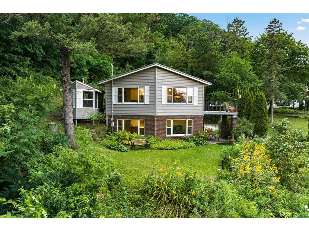 439 E Lake Boulevard Winona MN 55987 6568799 image1