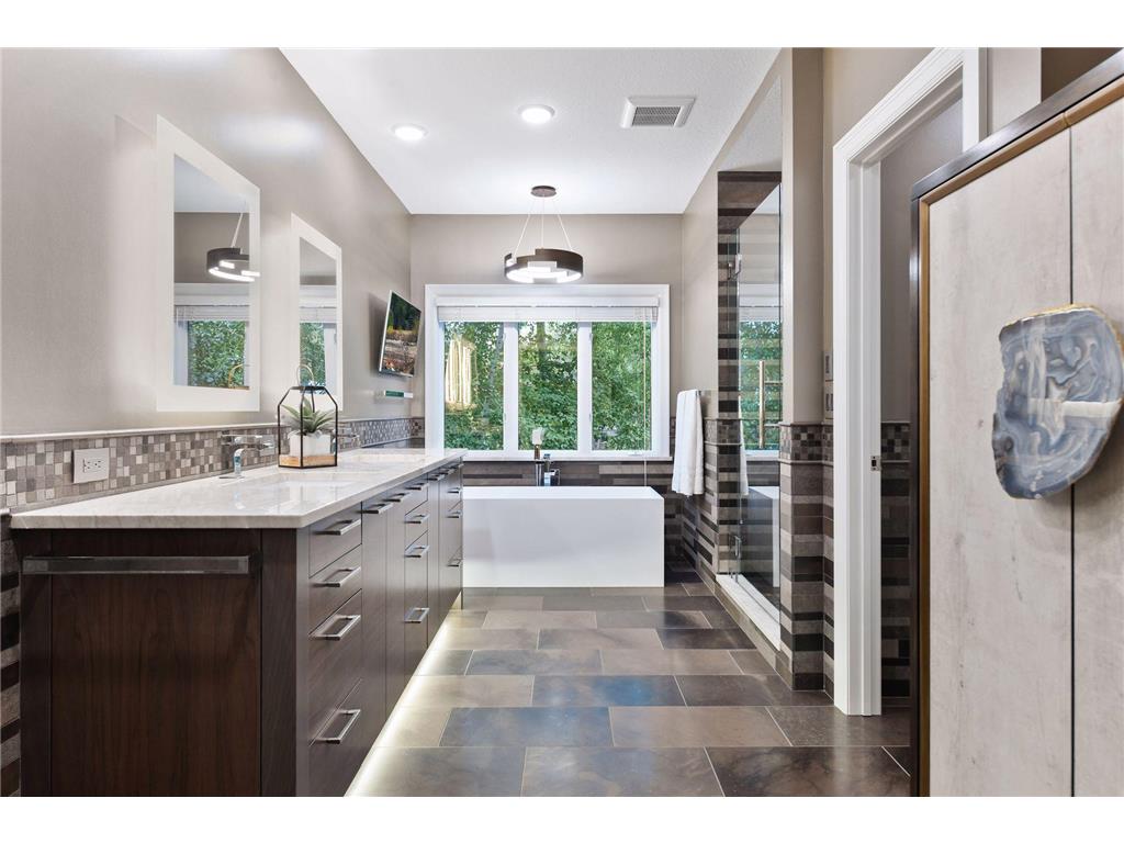 4390 Trillium Lane W Minnetrista MN 55364 7091901 image38