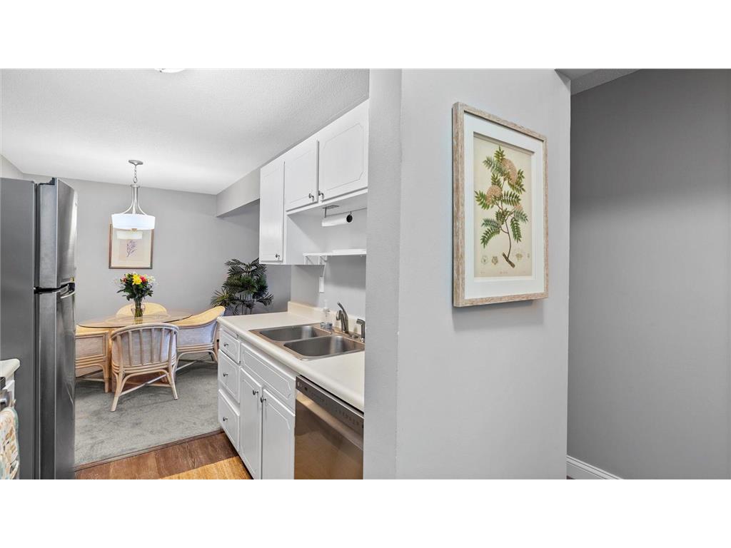 4397 Wilshire Boulevard #E305 Mound MN 55364 - Lake Minnetonka 7084312 image5