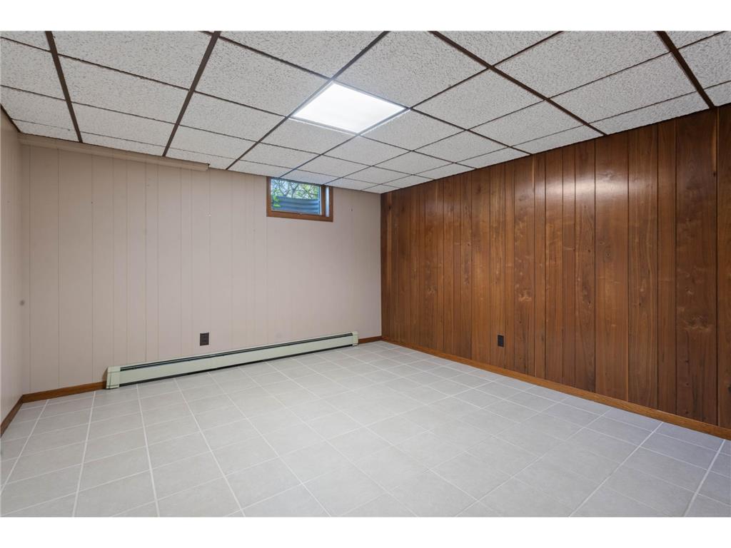 44 Highgate Street Superior WI 54880 7105952 image25