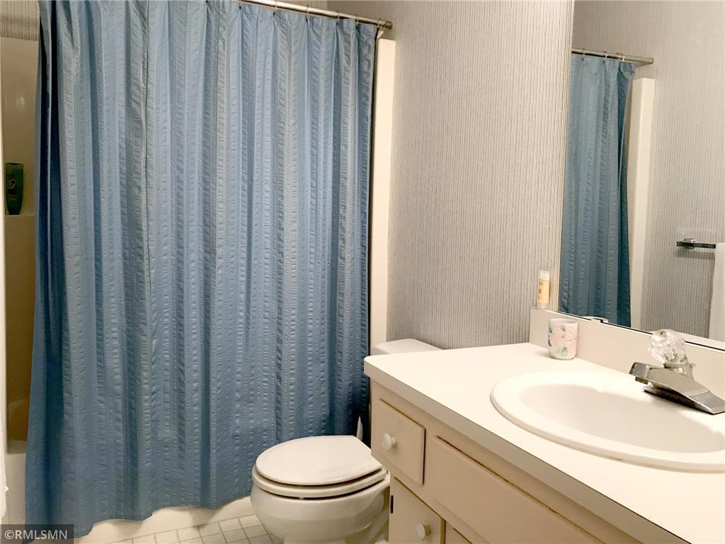 44 Peninsula Road Dellwood MN 55110 - White Bear 6824837 image37