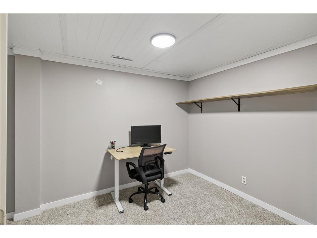 44 Walden Street Burnsville MN 55337 7014674 image20