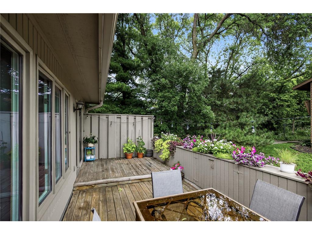 44 Walden Street Burnsville MN 55337 7014674 image23