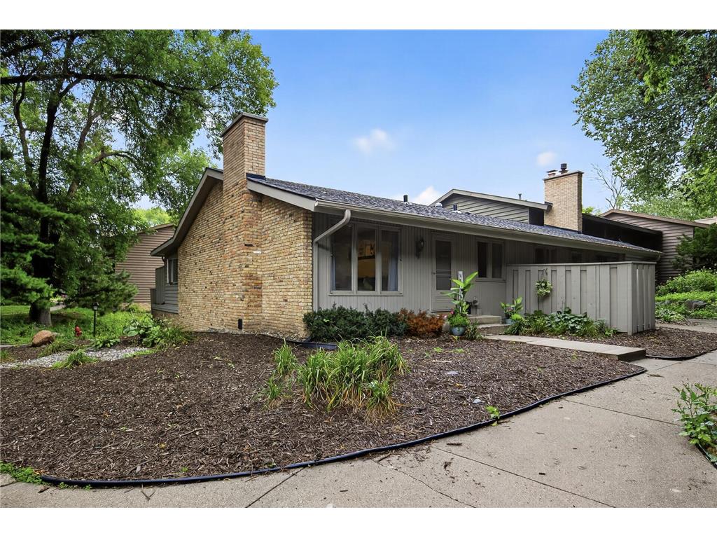 44 Walden Street Burnsville MN 55337 7014674 image3