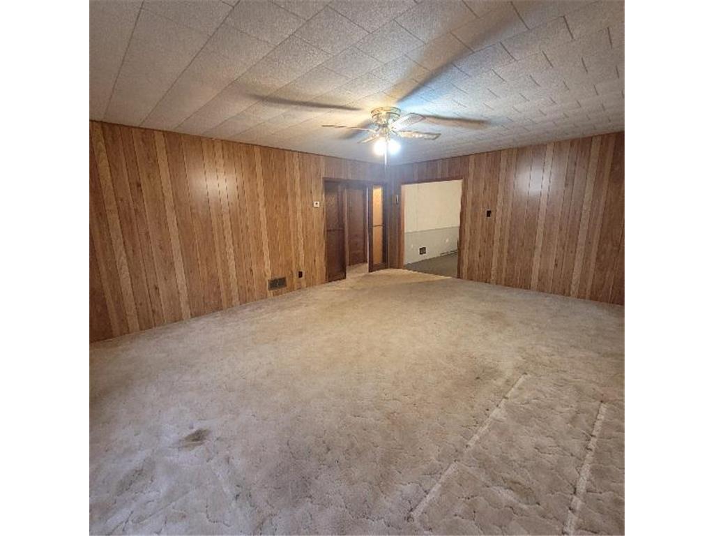 440 E Main Street Madelia MN 56062 7066911 image29