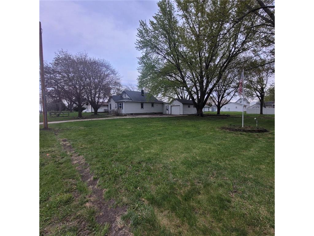 440 E Main Street Madelia MN 56062 7066911 image3