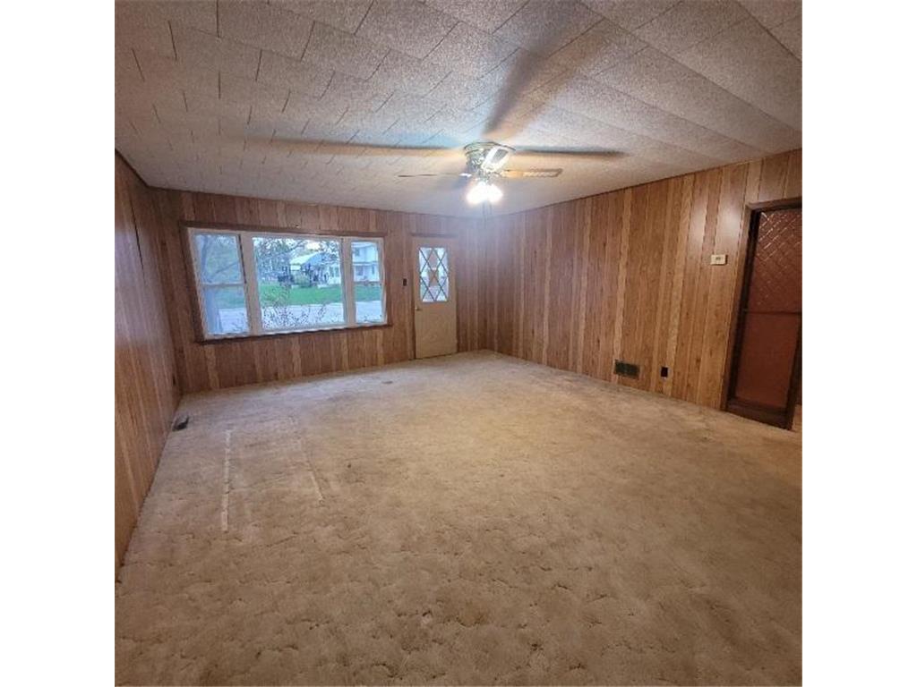 440 E Main Street Madelia MN 56062 7066911 image30