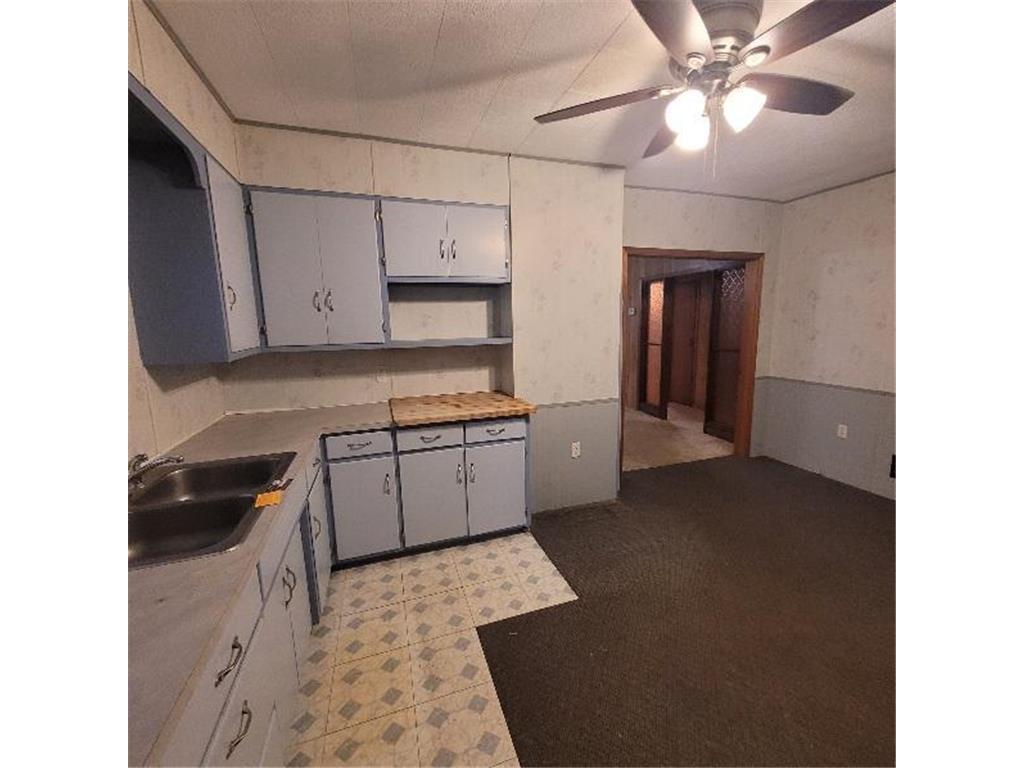 440 E Main Street Madelia MN 56062 7066911 image33