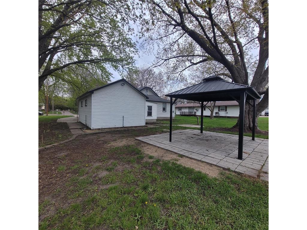 440 E Main Street Madelia MN 56062 7066911 image7