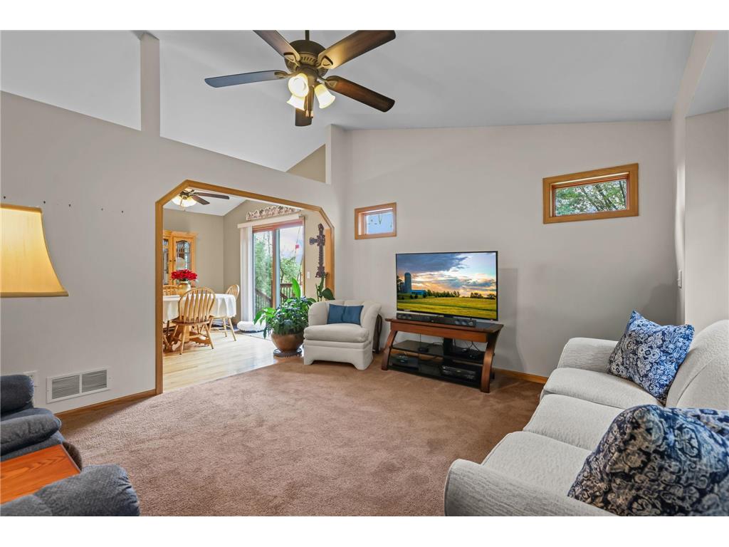 440 Grove Road East Bethel MN 55092 - Coon 7097709 image13
