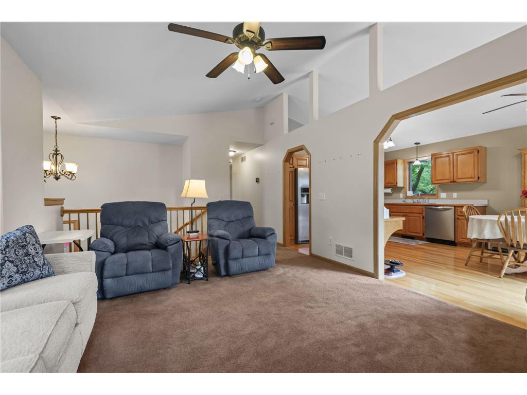 440 Grove Road East Bethel MN 55092 - Coon 7097709 image14