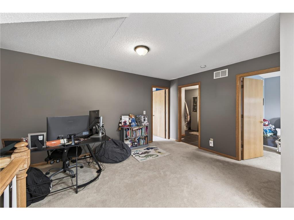 440 Hickory Lane N Oakdale MN 55128 7086682 image17