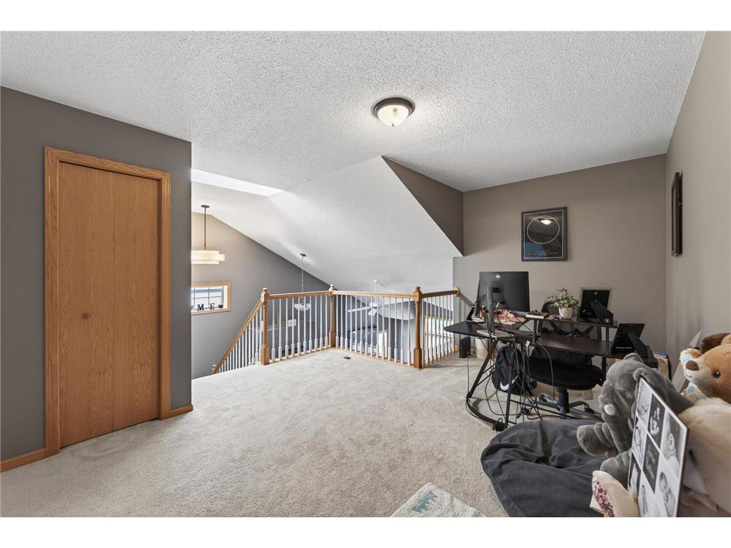 440 Hickory Lane N Oakdale MN 55128 7086682 image18