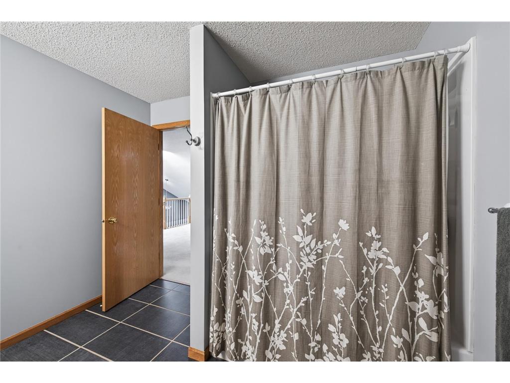 440 Hickory Lane N Oakdale MN 55128 7086682 image22