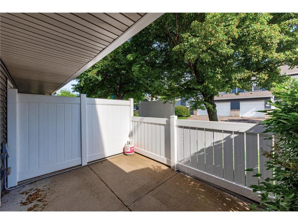440 Hickory Lane N Oakdale MN 55128 7086682 image26