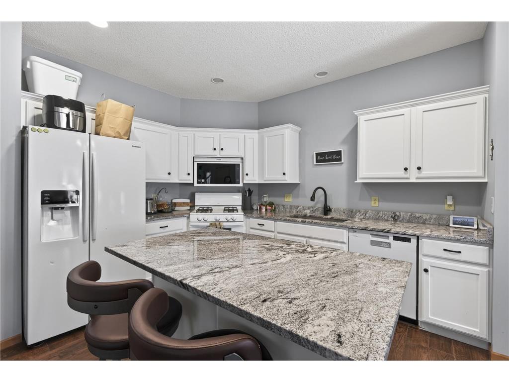 440 Hickory Lane N Oakdale MN 55128 7086682 image8