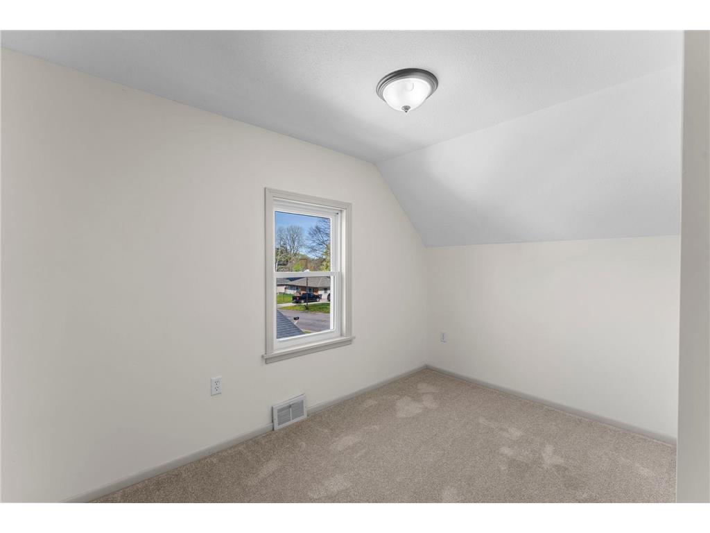 440 Nebraska Avenue E Saint Paul MN 55130 7051906 image30