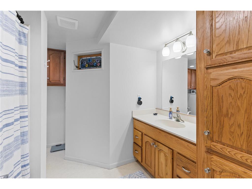 440 Queenan Avenue S Lakeland MN 55043 7050232 image21