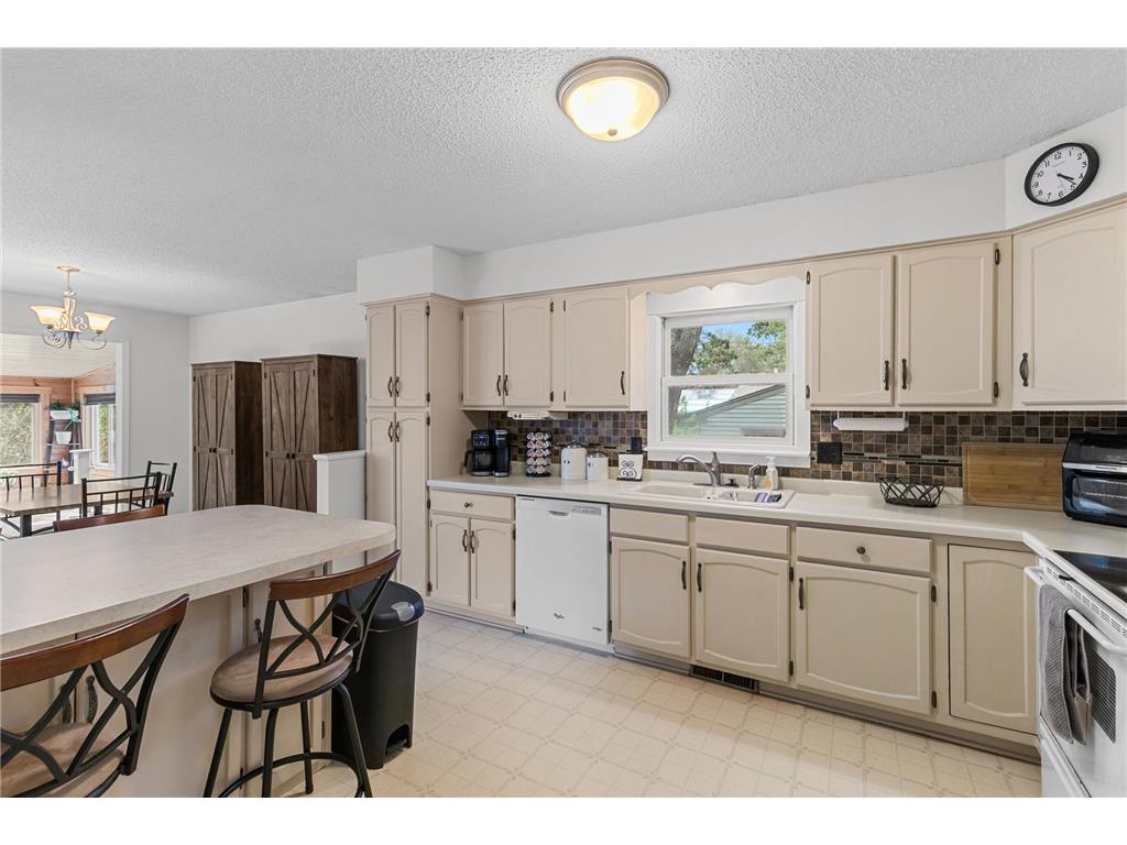 440 Queenan Avenue S Lakeland MN 55043 7050232 image8