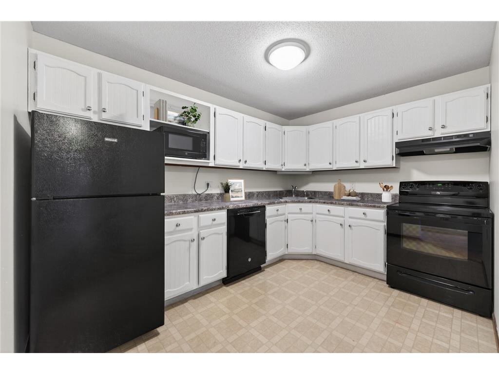 4400 36th Avenue N #210 Robbinsdale MN 55422 7038233 image4