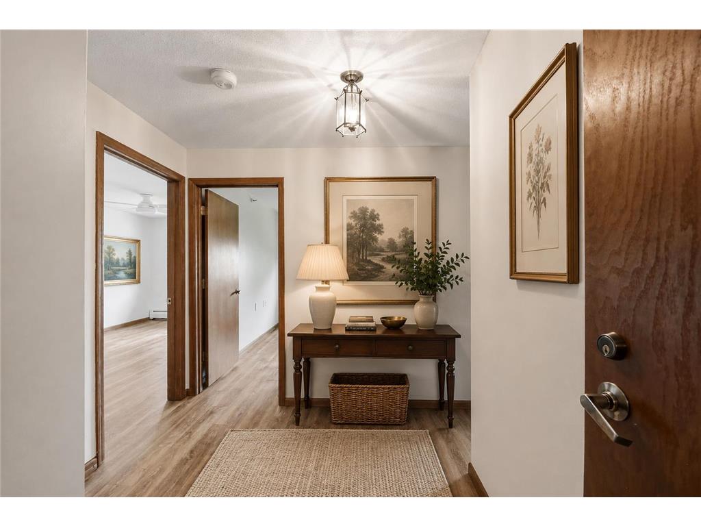 4400 36th Avenue N #318 Robbinsdale MN 55422 7097277 image1