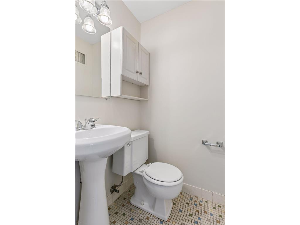 4400 Upton Avenue S #201 Minneapolis MN 55410 7101910 image13