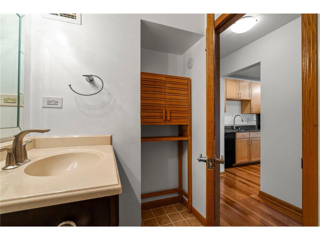 4400 Upton Avenue S #403 Minneapolis MN 55410 7019064 image17