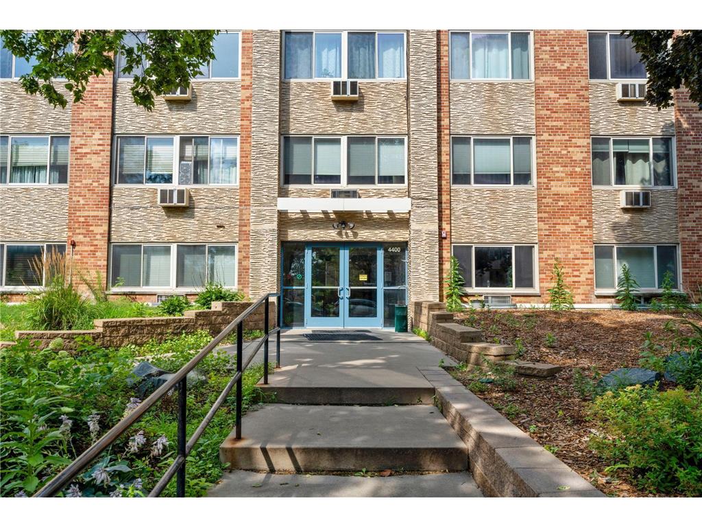 4400 Upton Avenue S #405 Minneapolis MN 55410 6805737 image1